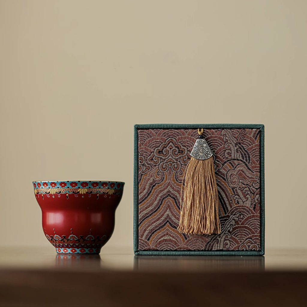 Vermilion Dunhuang · The Owner’s Cup Collection · 160ml