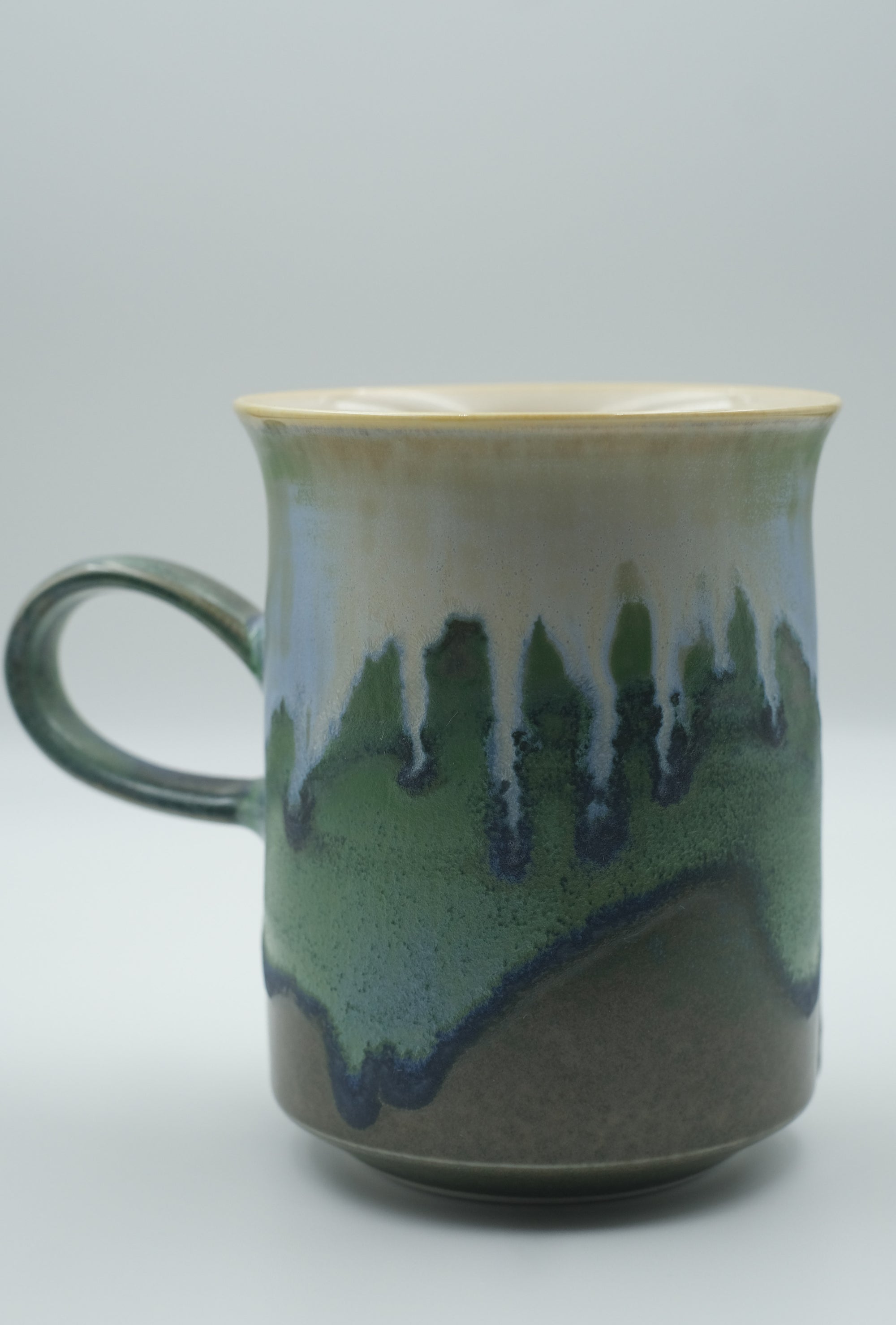 Jingdezhen Handmade Mug – Landscape Serenity in Every Sip